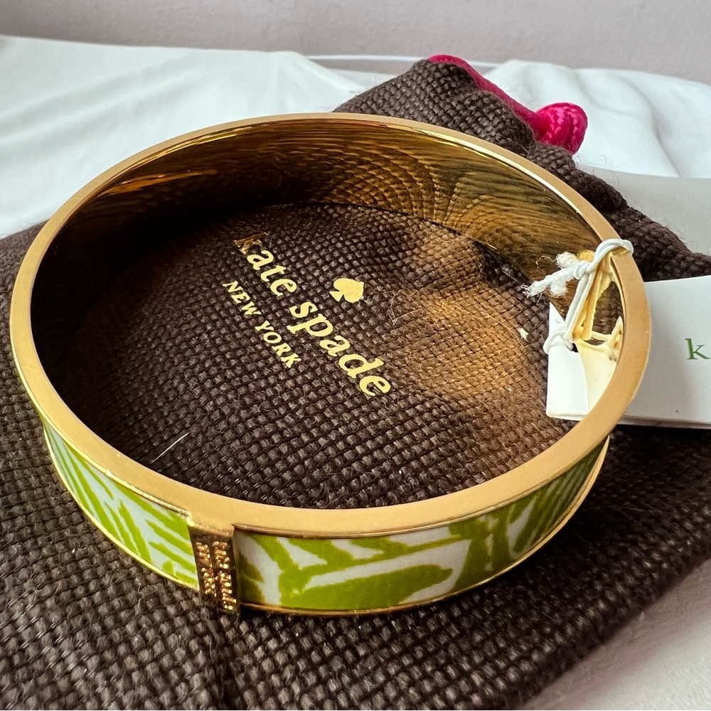 Kate Spade green & white gold-tone bangle bracelet BNWT - Picture 3 of 16